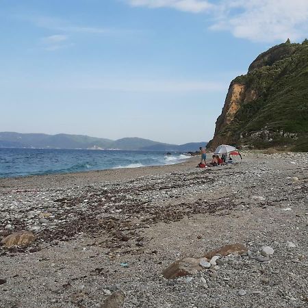 Stergiou Rooms Líri Εξωτερικό φωτογραφία